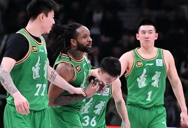 新赛季夺冠大热之争,辽宁队再创佳绩 新赛季夺冠大热之争,辽宁队再创佳绩