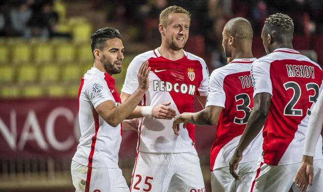 摩纳哥球员状态神勇，欲力压对手登顶的简单介绍