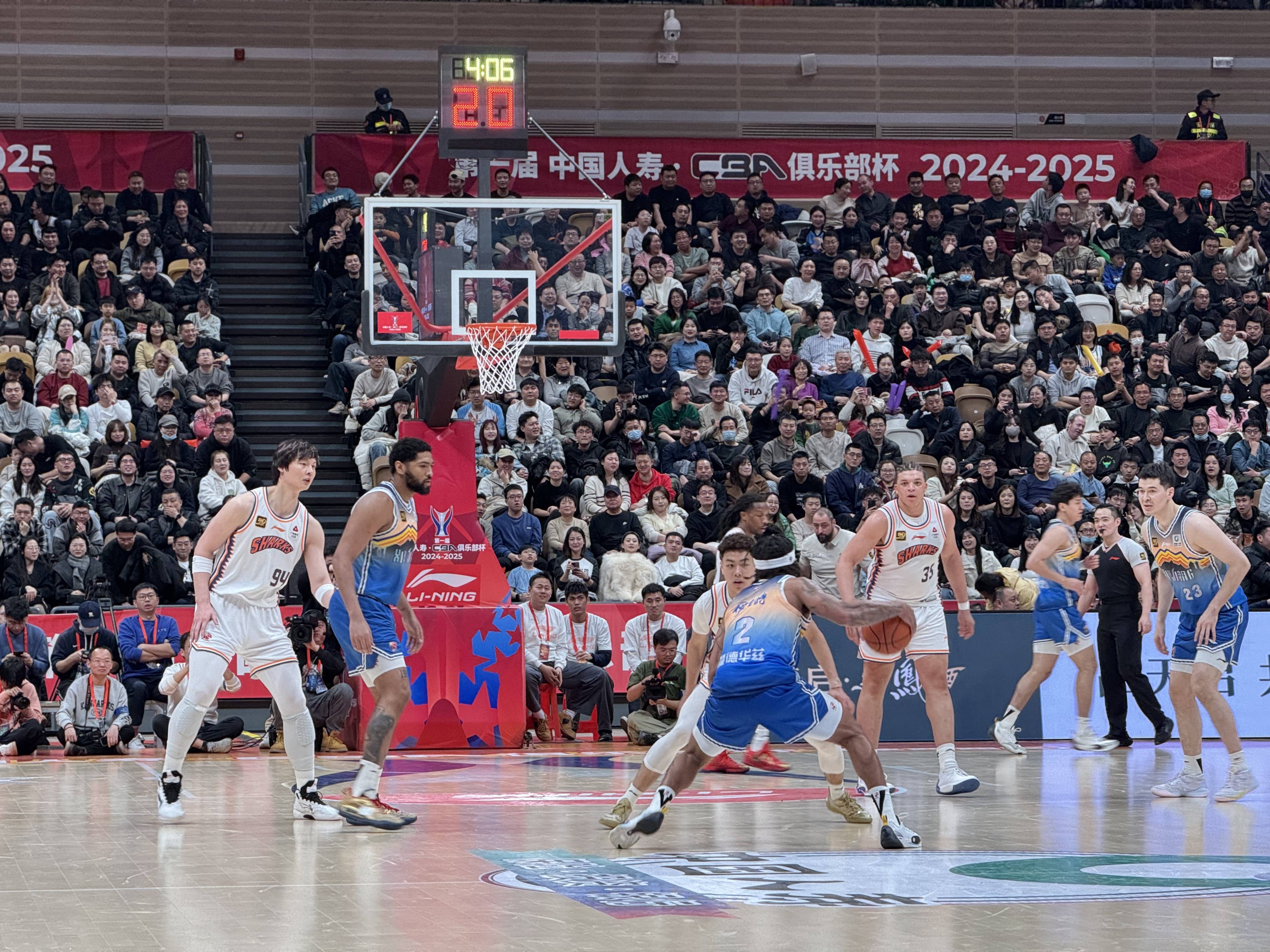 国内俱乐部在国际赛场上表现抢眼