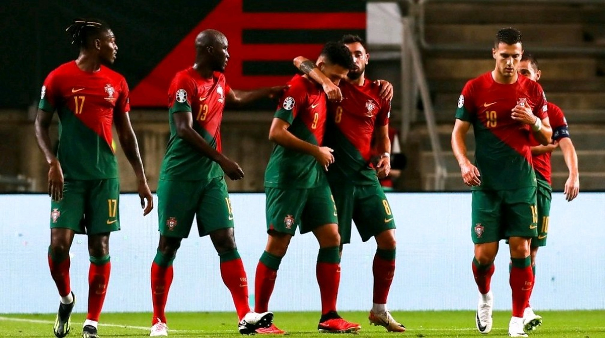 葡萄牙队击败卢森堡,取得胜利 葡萄牙队击败卢森堡,取得胜利