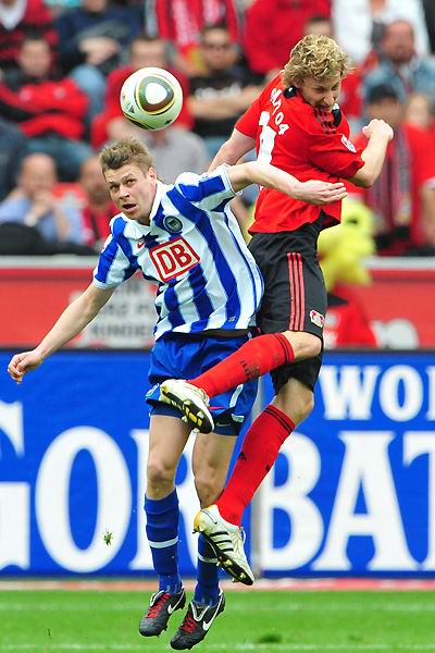 关于柏林赫塔球队踢出强劲比赛，再下一城的信息