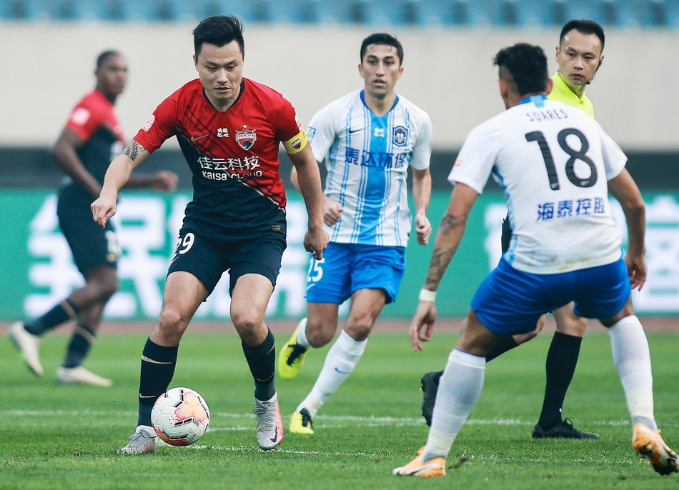 包含深圳佳兆业主场击败天津泰达，结束不胜颓势的词条