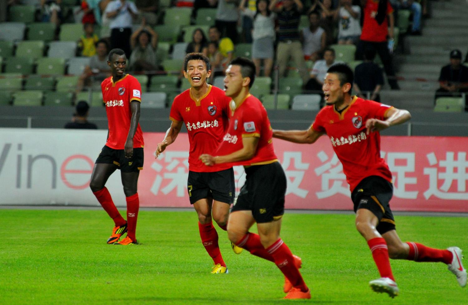 包含深圳佳兆业主场击败天津泰达，结束不胜颓势的词条